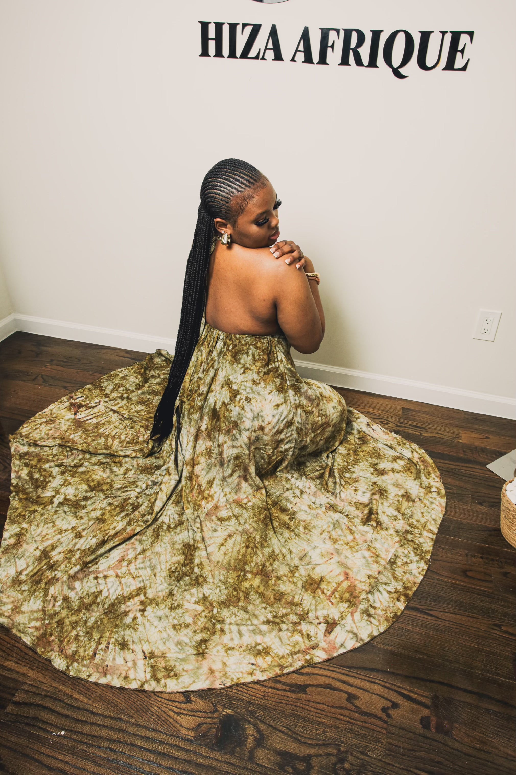 Bella backless gown crepe adire