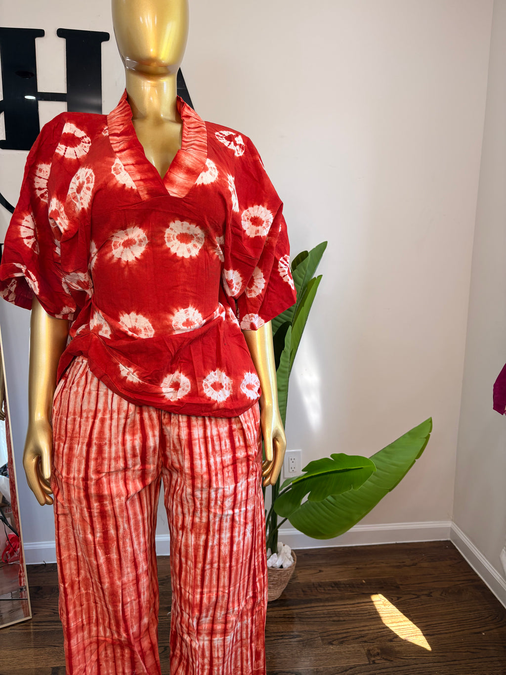 Ayoni Baggy set in burnt orange