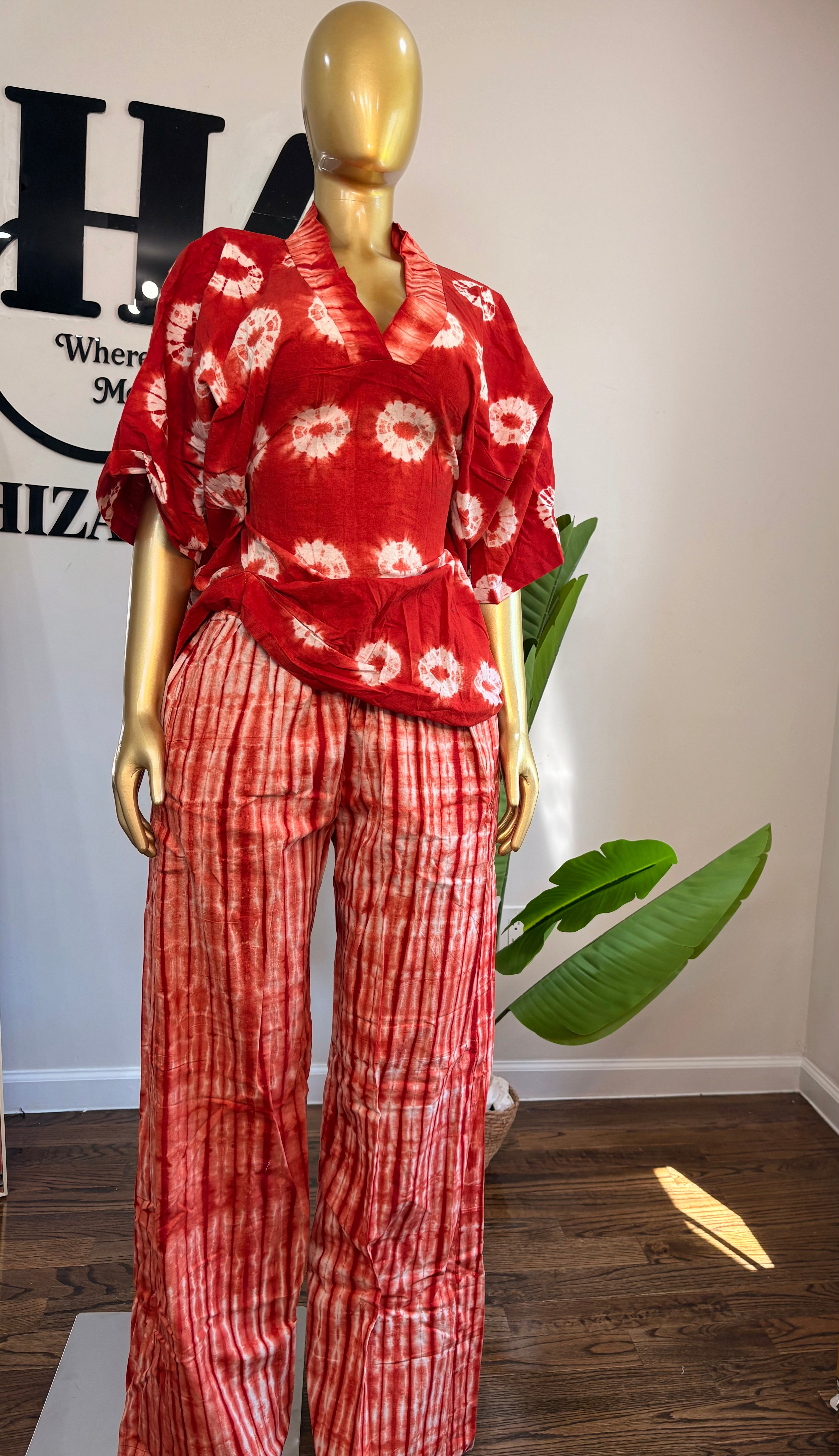 Ayoni Baggy set in burnt orange