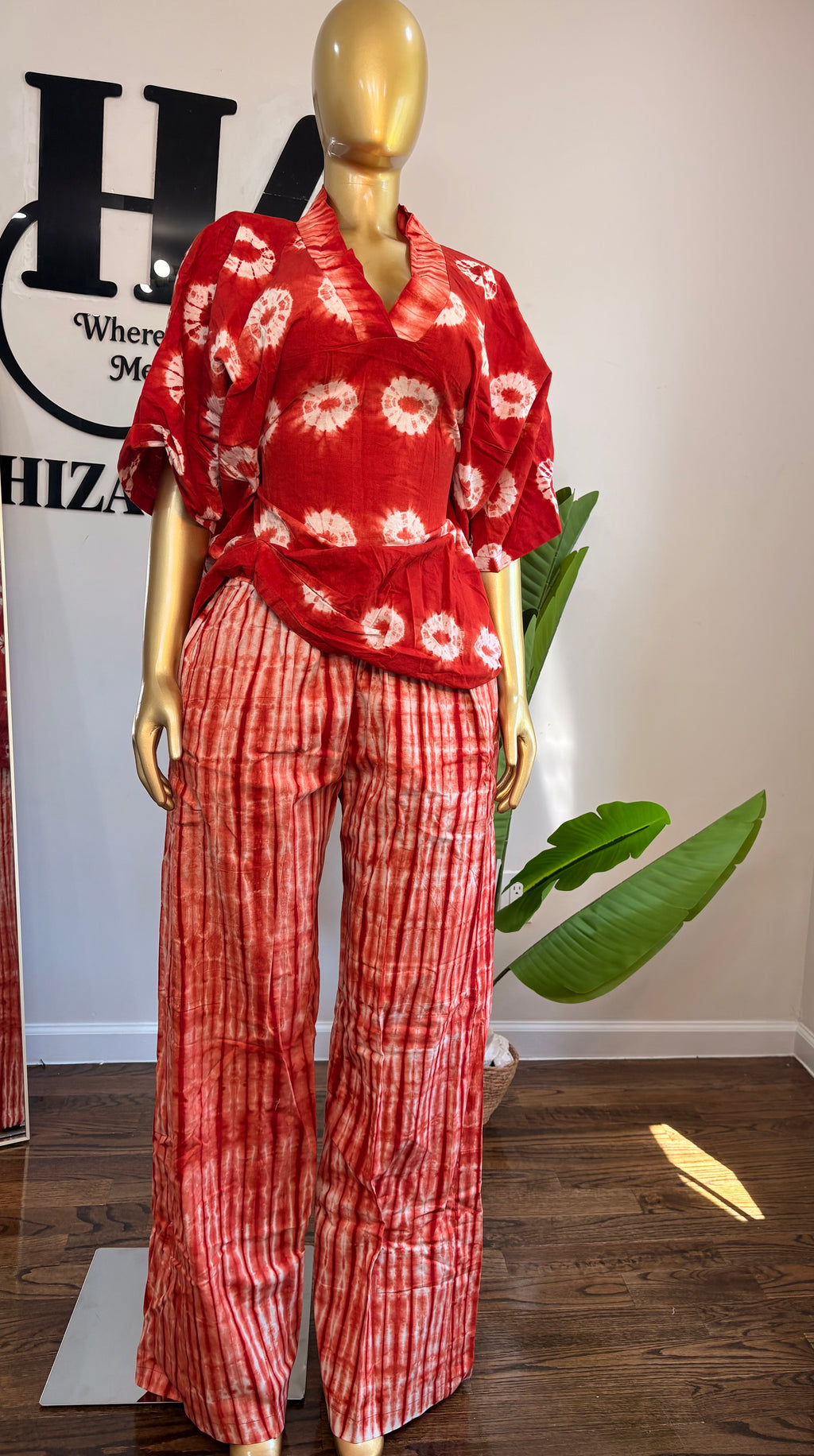 Ayoni Baggy set in burnt orange